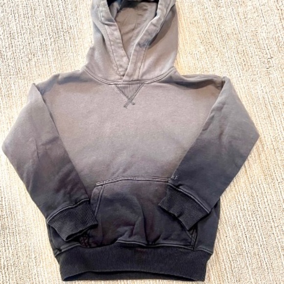 Boys Pullover hoodie sweatshirt with thumbholes - size 5/6 - Picture 1 of 5